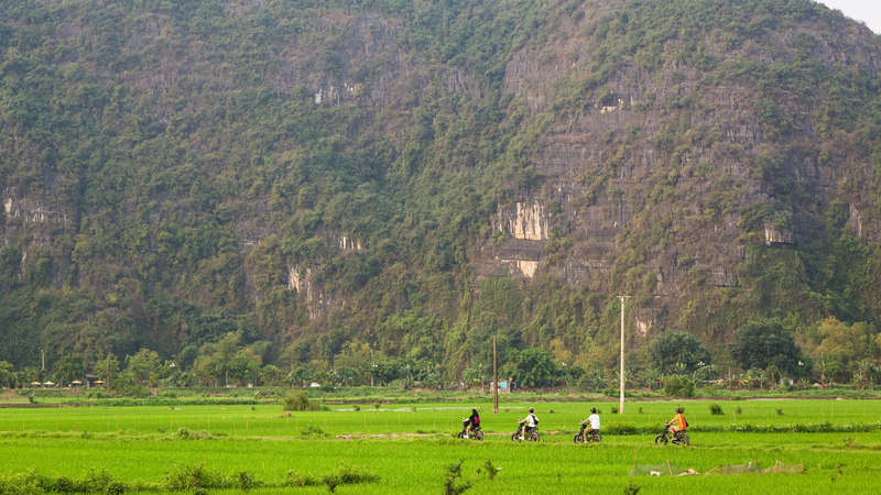 Tam Coc Cycling & Rowing Journey (2)